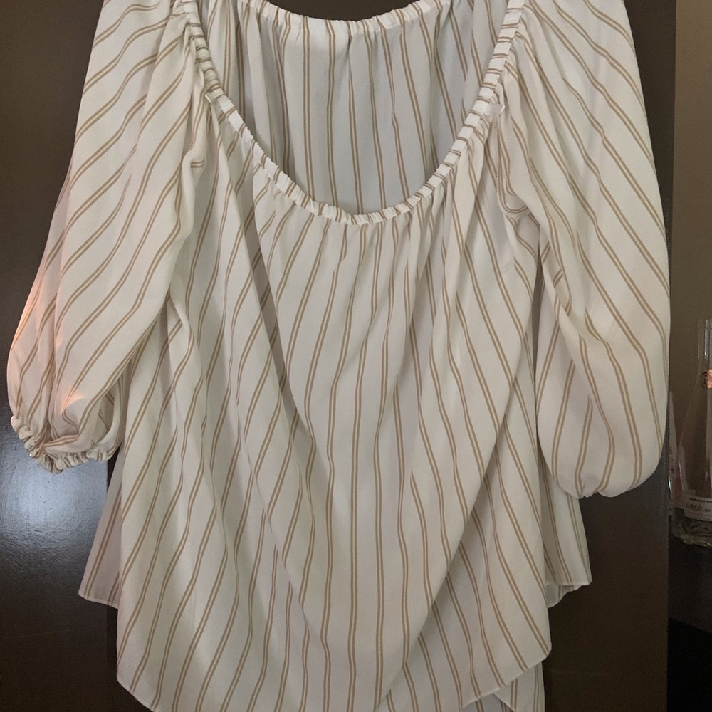 Hi-low silk blouse.